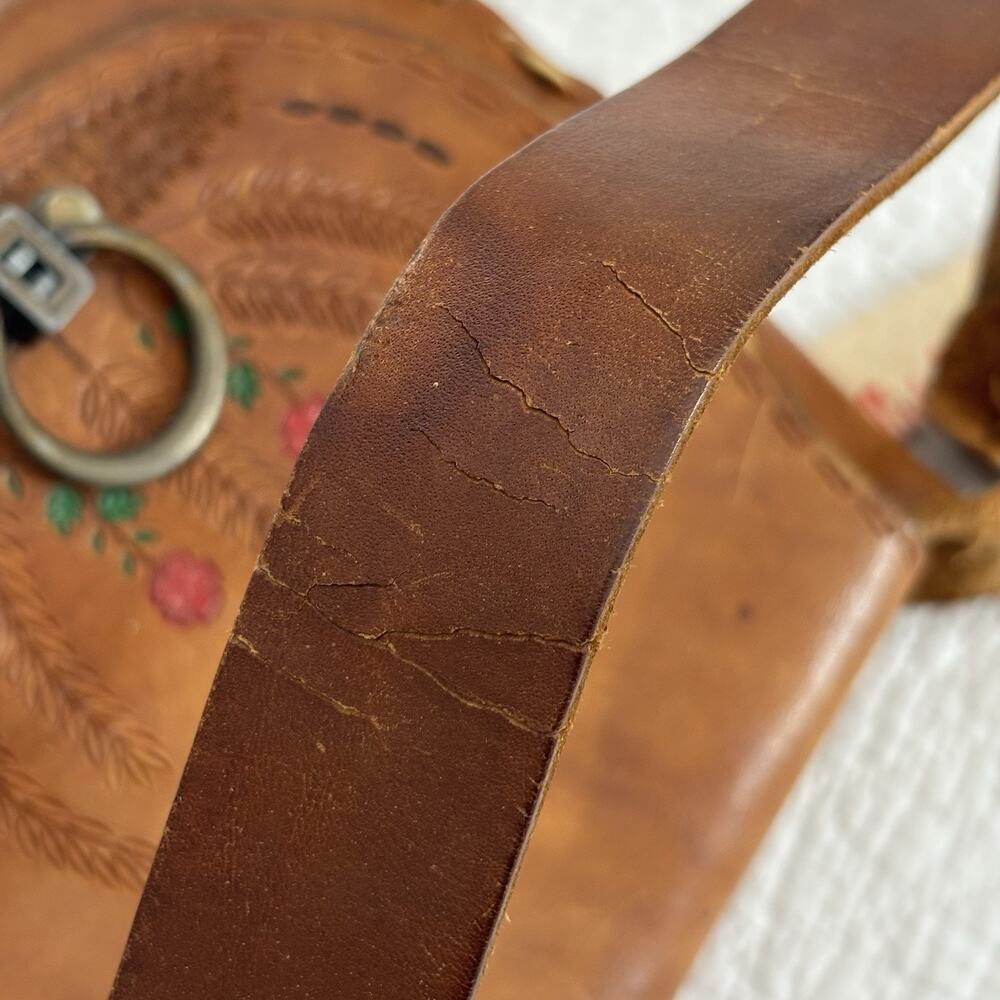 VTG Hand Tooled Painted Flowers Brown Leather Saddle Bag Boho Hippie - Picture 8 of 15